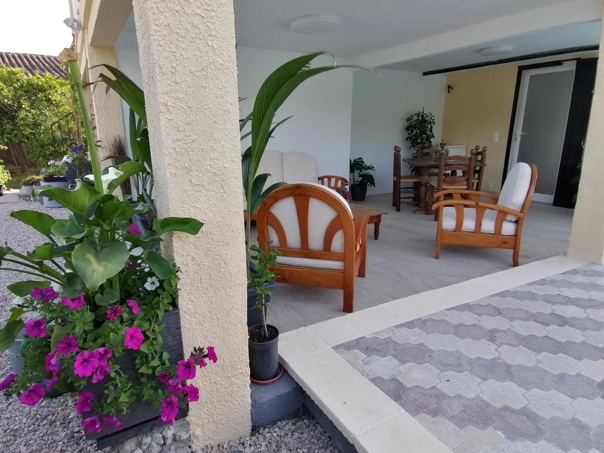 Villa Isabelle Barraca de Aguas Vivas Exterior photo